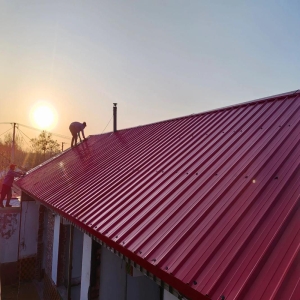 如何在舊屋面上直接加裝新彩涂板系統